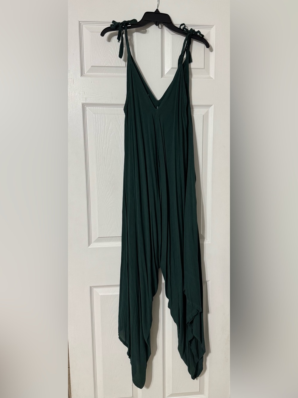 Sleeveless Dark Green Tie-Shoulder Jumpsuit